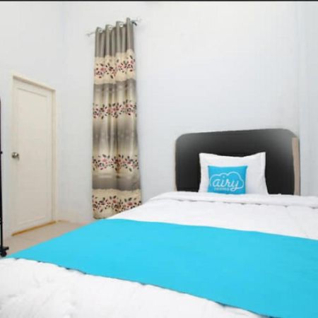 Khalisa Home Syariah Понтианак Екстериор снимка